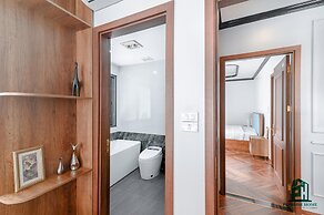 Luxe Paradise Residence Dang Thai Mai