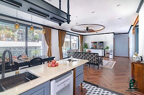 Luxe Paradise Residence Dang Thai Mai