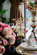 Luxe Paradise Residence Dang Thai Mai