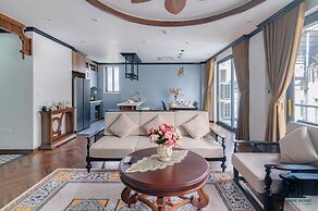 Luxe Paradise Residence Dang Thai Mai