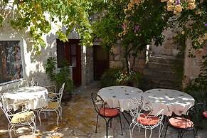 Apartments Villa Nada