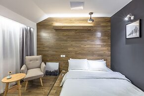 Yijian forest Tongji university branch