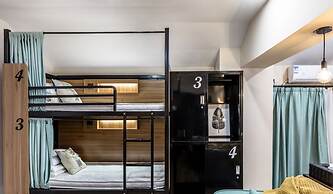 Yijian forest Tongji university branch