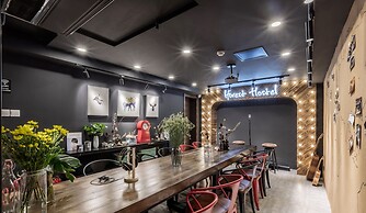 Yijian forest Tongji university branch