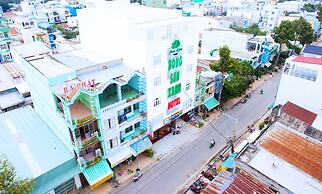 Bong Sen Xanh Hotel
