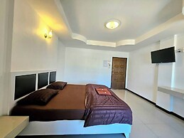 Grand Place Resort