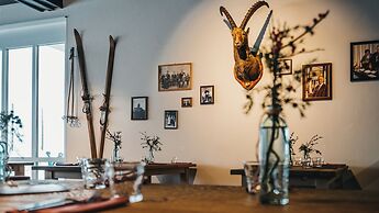 GALAAXY Mountain Hostel