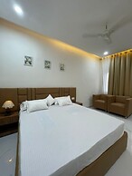 JJ Lawns And Resort