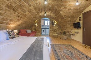 Timberwood Studio in Batroun