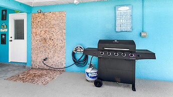 Orange Cove Heated Pool Oasis of Calm - Look