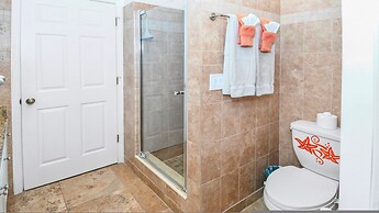 Orange Cove Heated Pool Oasis of Calm - Look