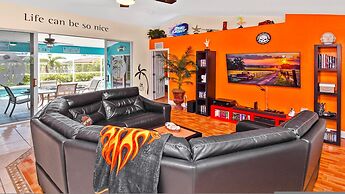 Orange Cove Heated Pool Oasis of Calm - Look