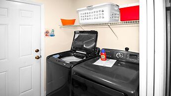 Orange Cove Heated Pool Oasis of Calm - Look