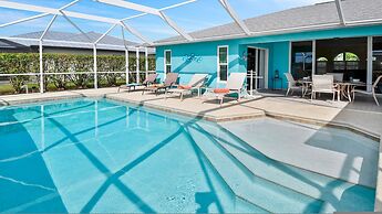 Orange Cove Heated Pool Oasis of Calm - Look