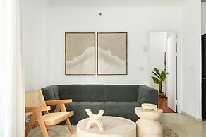 Panoramic Sea View Escape by Sea N' Rent