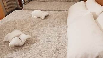 hotel half moon restaurant