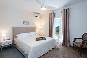 Iliopetra House 1 - Corfu Poolside Retreat