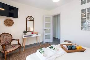 Iliopetra House 1 - Corfu Poolside Retreat