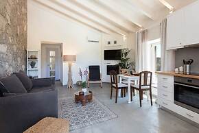 Iliopetra House 1 - Corfu Poolside Retreat