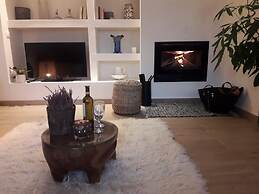 Iliopetra House 2 - Corfu Retreat With Jacuzzi