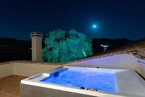 Iliopetra House 2 - Corfu Retreat With Jacuzzi