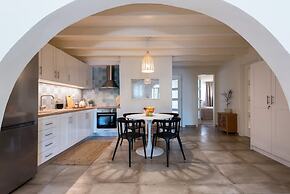 Iliopetra House 3 - Corfu Poolside Retreat