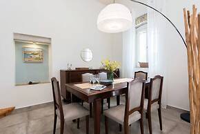 Iliopetra House 3 - Corfu Poolside Retreat