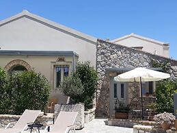 Iliopetra House 3 - Corfu Poolside Retreat