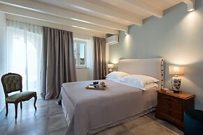 Iliopetra House 3 - Corfu Poolside Retreat