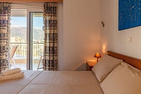 Comfy Beach Flat 10min to the City Center