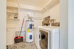 4 Mi to Dtwn: Home w/ Fire Pit & Patio in Tempe