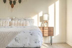 5 BD Gilbert Home 4 Min to Downtown