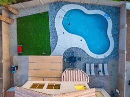 5 BD Gilbert Home 4 Min to Downtown