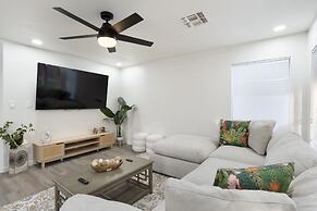 5 BD Gilbert Home 4 Min to Downtown