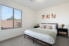 5 BD Gilbert Home 4 Min to Downtown