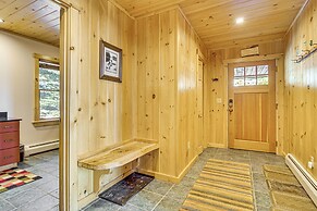 Private Hot Tub & Sauna: Bryant Pond Retreat!