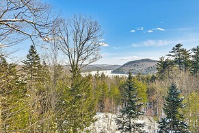 Private Hot Tub & Sauna: Bryant Pond Retreat!