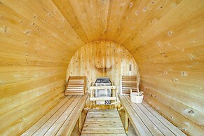 Private Hot Tub & Sauna: Bryant Pond Retreat!