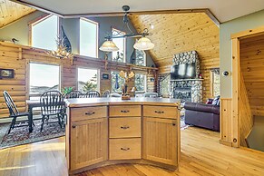 Private Hot Tub & Sauna: Bryant Pond Retreat!