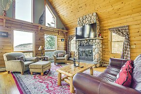 Private Hot Tub & Sauna: Bryant Pond Retreat!