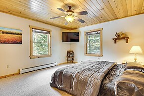 Private Hot Tub & Sauna: Bryant Pond Retreat!