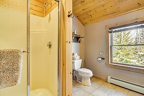 Private Hot Tub & Sauna: Bryant Pond Retreat!