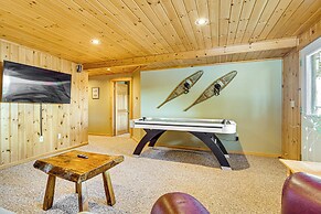 Private Hot Tub & Sauna: Bryant Pond Retreat!