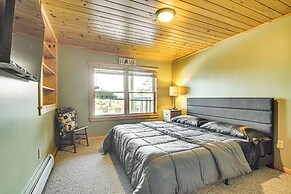 Private Hot Tub & Sauna: Bryant Pond Retreat!
