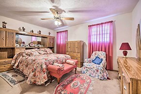 Family-friendly Tobyhanna Getaway w/ Yard!