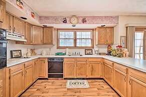 Family-friendly Tobyhanna Getaway w/ Yard!