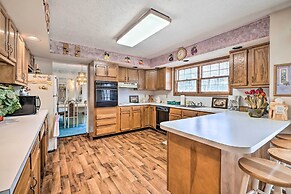 Family-friendly Tobyhanna Getaway w/ Yard!