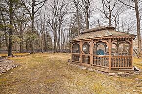 Family-friendly Tobyhanna Getaway w/ Yard!