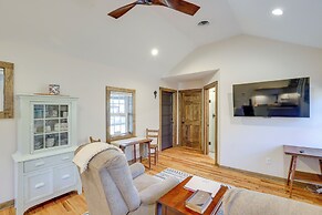 2 Blocks to Appalachian Trail: Updated Cabin!