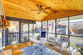 2 Blocks to Appalachian Trail: Updated Cabin!